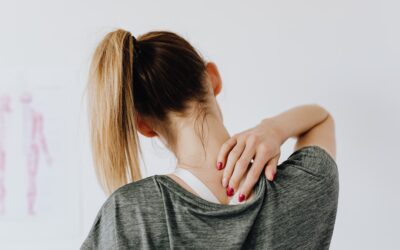 6 Ways to Minimize Upper Back Pain During COVID