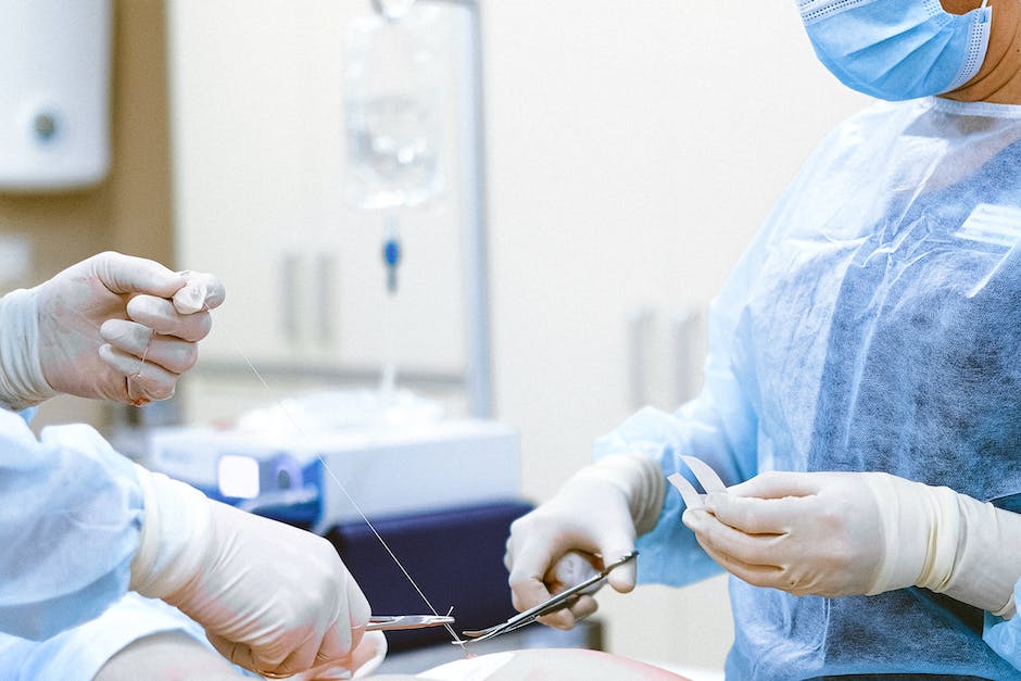 What is Microdiscectomy Surgery?